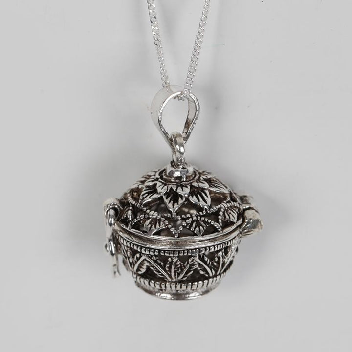 Round Sliver Prayer Box Pendant