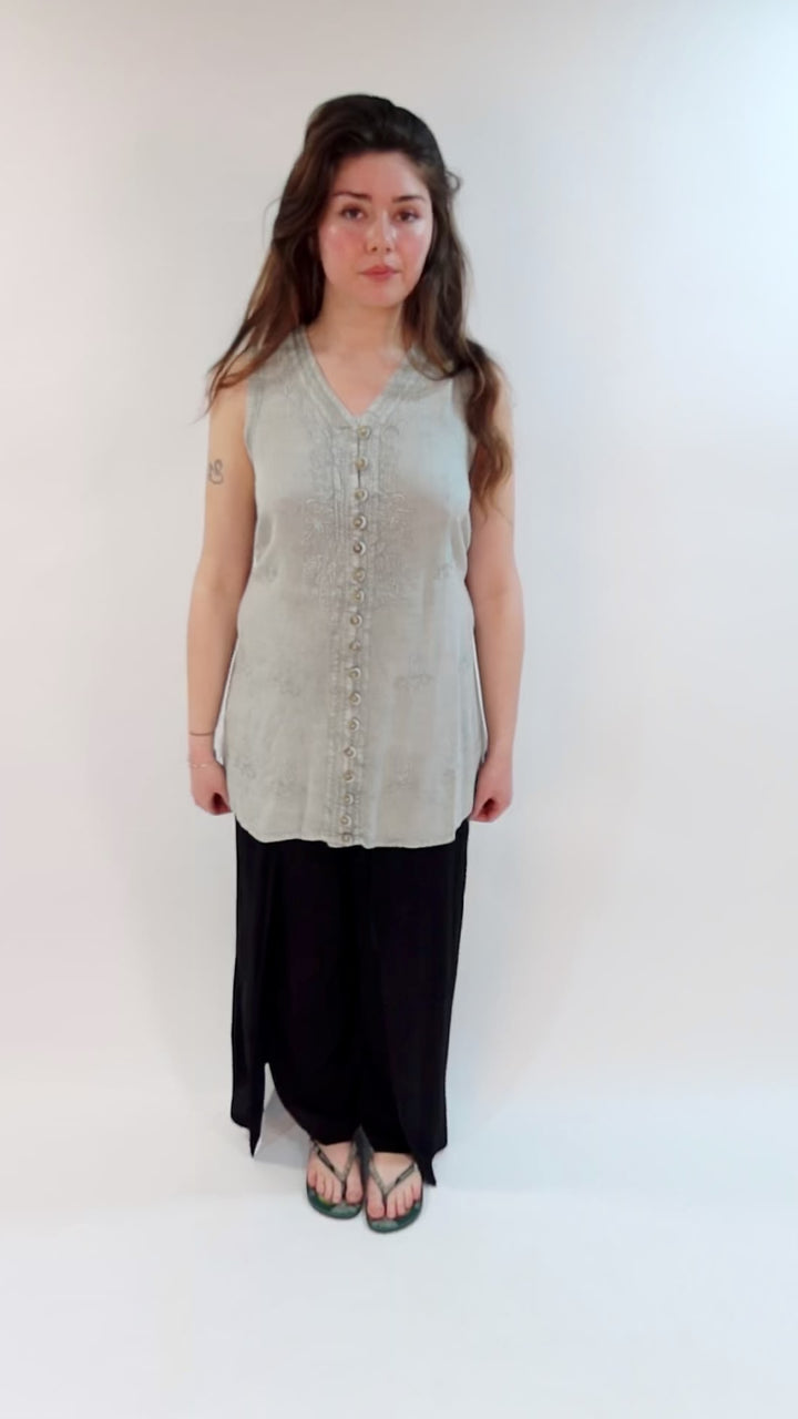 Embroidered Sleeveless Blouse