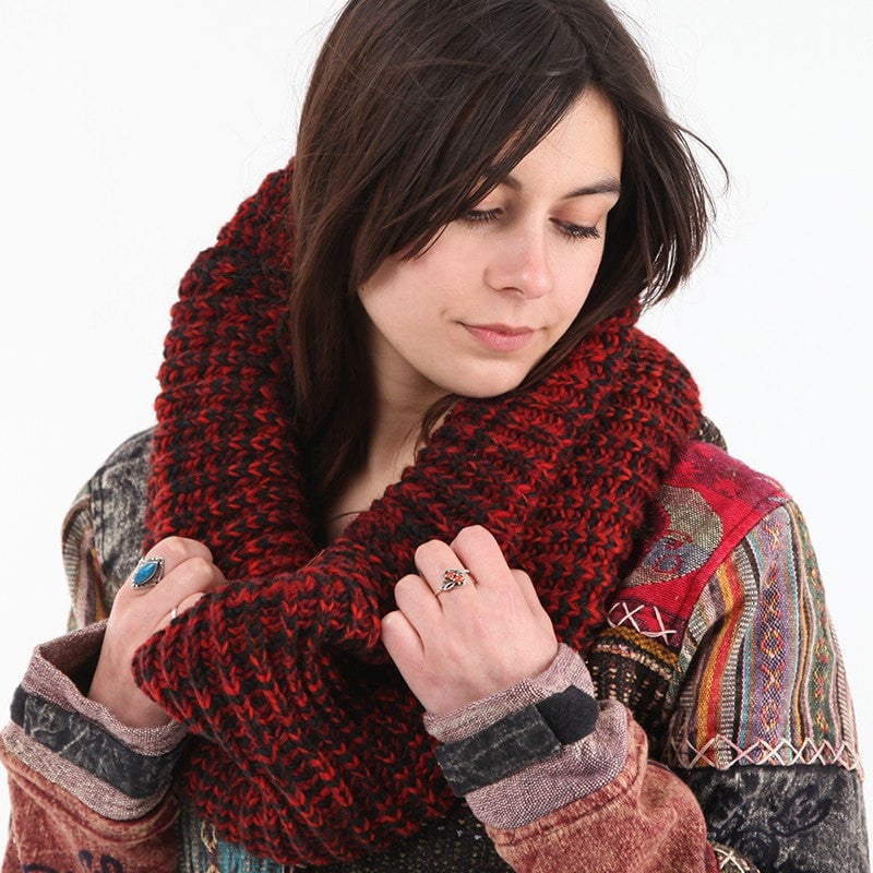 Oversized Chunky Knit Circle Scarf..